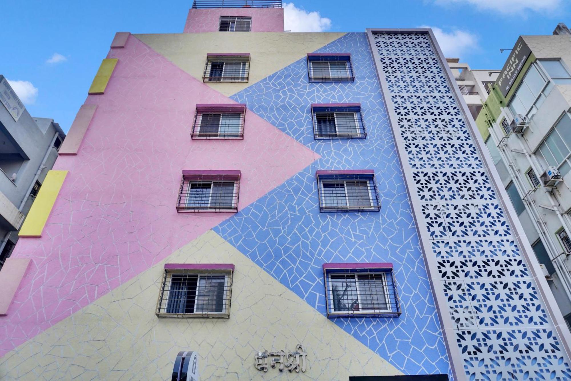 Urban Hometel Pune Exterior foto
