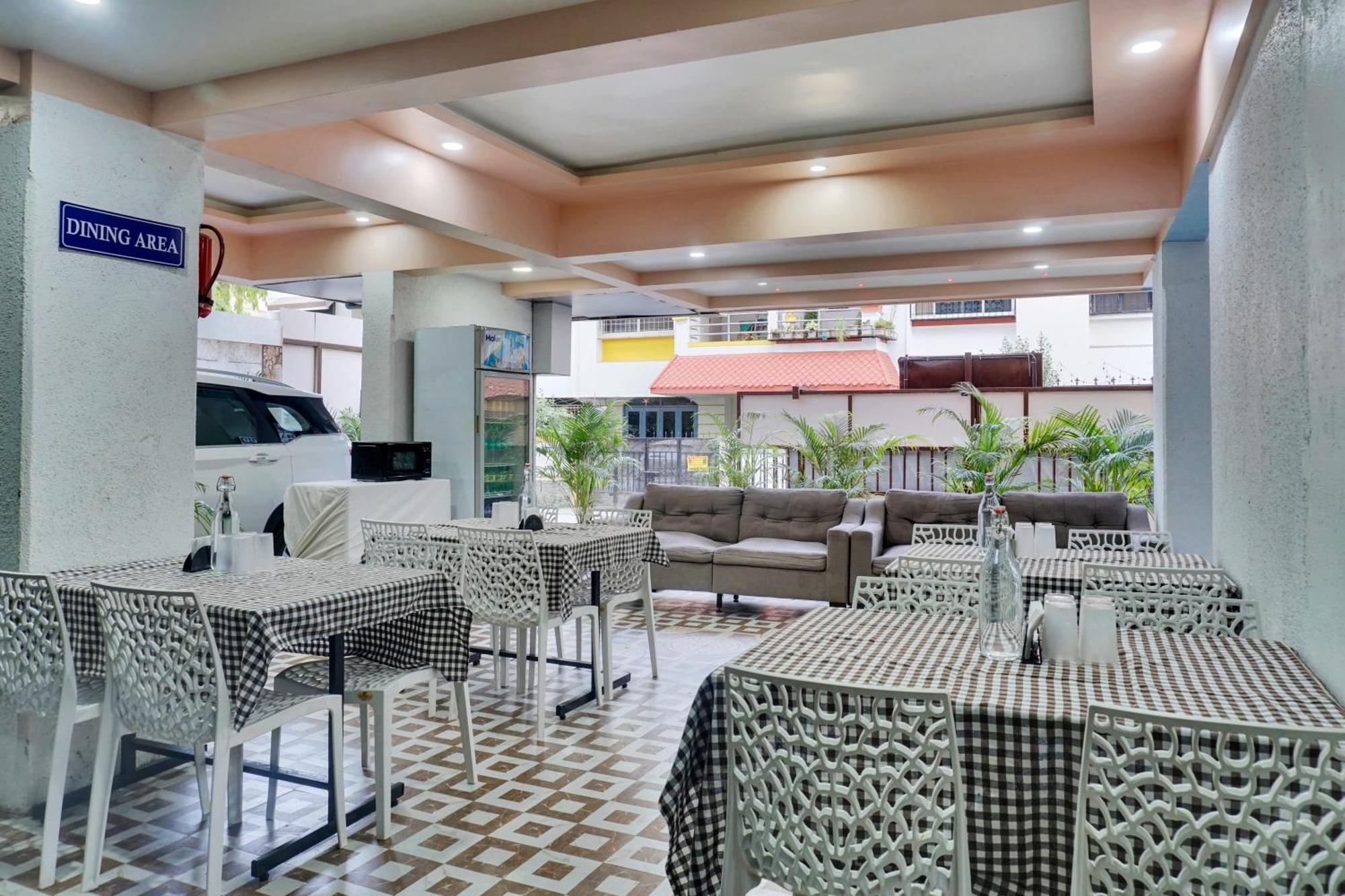 Urban Hometel Pune Exterior foto
